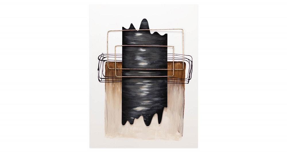 Abstraktes Kunstwerk aus Metall und Holz