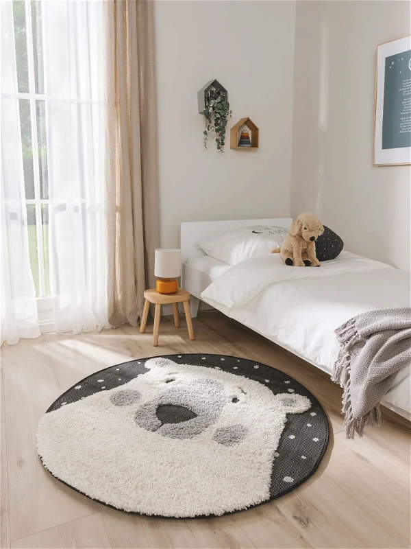 Ein Bild von einem Eisbär Kinderteppich in Schwarz-Weiß-Farbe