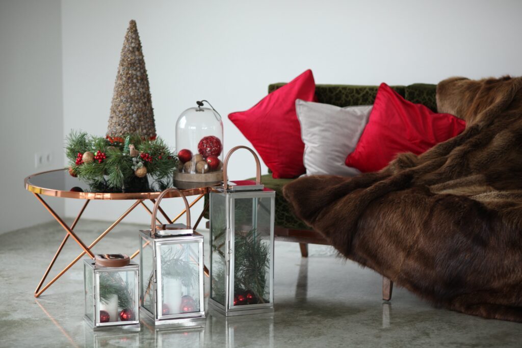 Minimalistische Weihnachtsideen für das Wohnzimmer