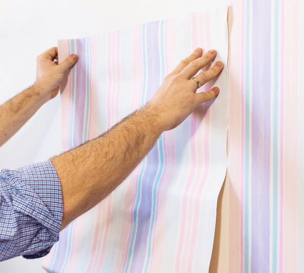 eine pastellfarbene Papiertapete